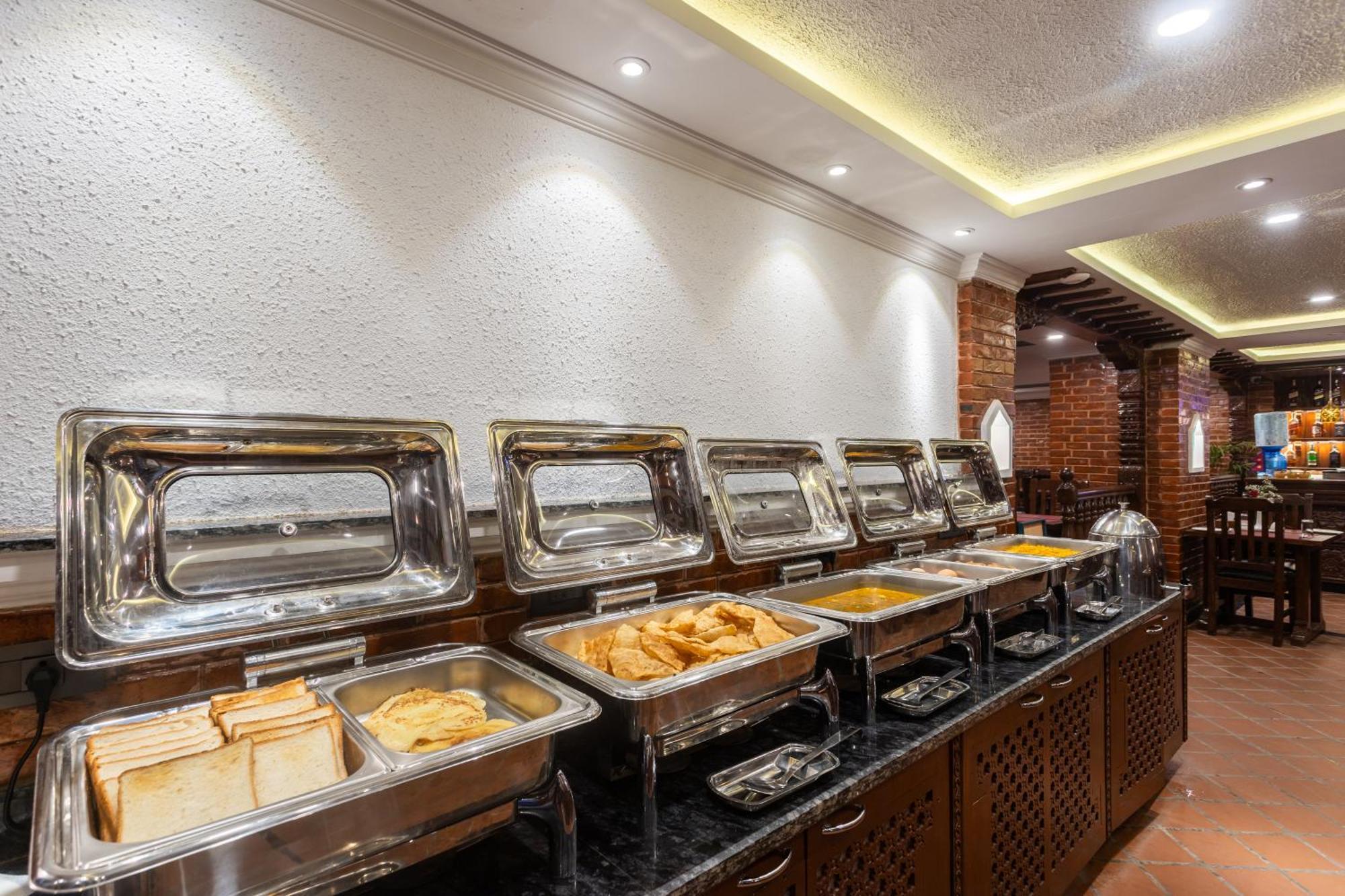 קטמנדו Amarawati Boutique Hotel מראה חיצוני תמונה