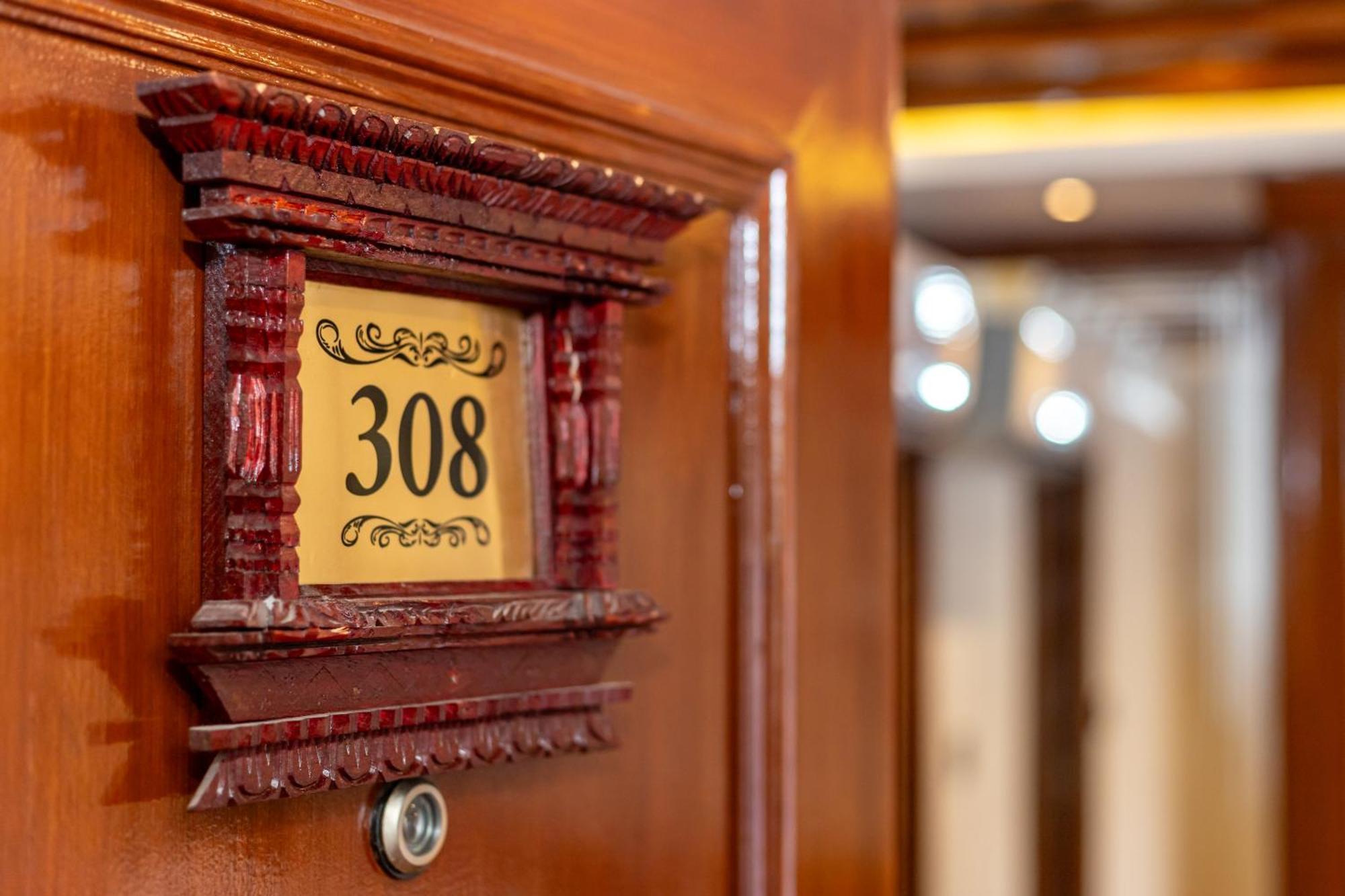 קטמנדו Amarawati Boutique Hotel מראה חיצוני תמונה