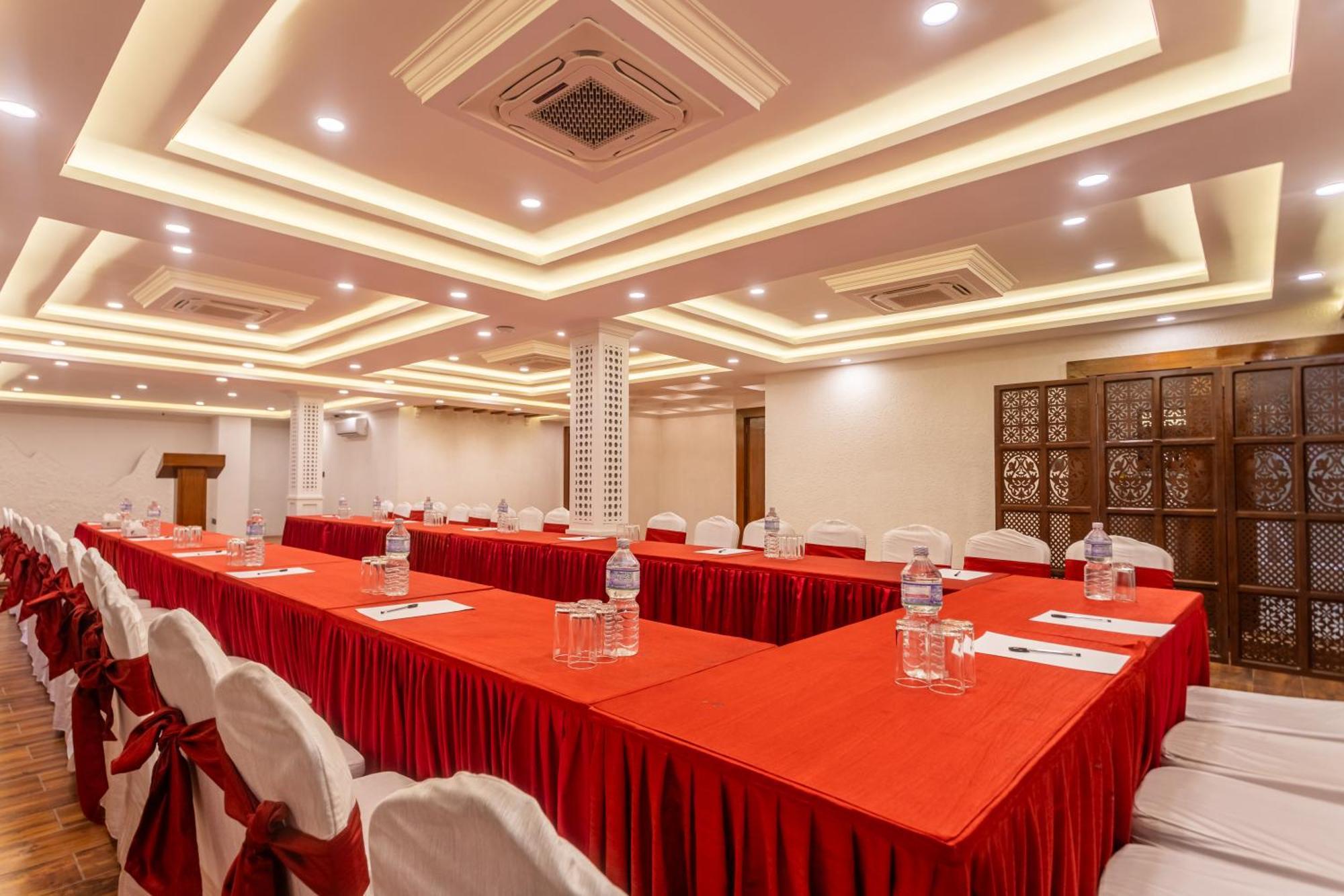 קטמנדו Amarawati Boutique Hotel מראה חיצוני תמונה